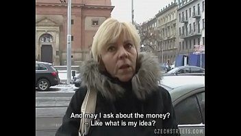 play Xxx con mujeres de 29 años que son folladas por dinero