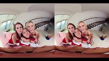 play Massaggio porno che termina nella figa di una rossa