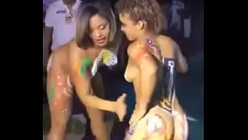 play Coño muy mojado japonés a quien le encanta hacer xxx duro