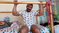 play Experimentando com fraldas de caudas de abu: uma experiência de fralda adulta única com Donny