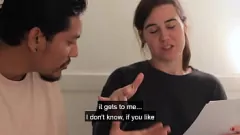 play Les colocataires fous ne peuvent pas résister les uns aux autres - le plaisir de vilatation interracial avec un grand amateur de butin