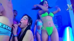 play Orgie latină: Vecinii merg sălbatic pentru cocoșul meu mare