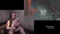play Naked Resident Evil 3 Gamer devient bizarre: les gros seins et les tatouages ​​exposés