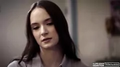 play Atrapado en el acto: Seth Gamble emociona a Cadence Lux y Hazel Moore con su gran polla
