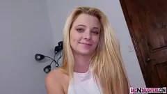 play Séance de thérapie familiale coquine de Riley Star : une extravagance de pipe torride, de levrette et de creampie